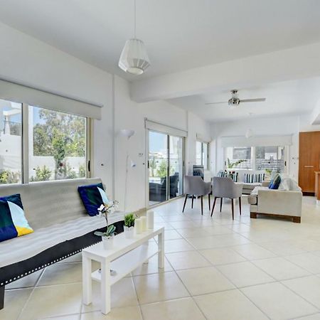 Blue Sea Villa Protaras Exterior photo
