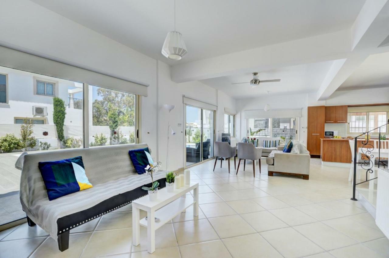 Blue Sea Villa Protaras Exterior photo