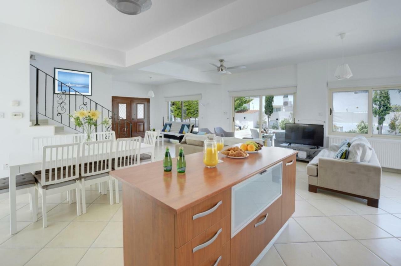 Blue Sea Villa Protaras Exterior photo