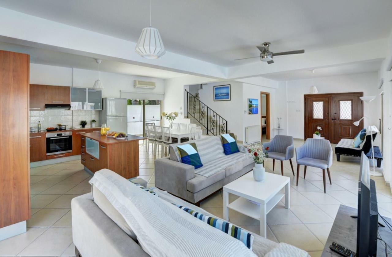 Blue Sea Villa Protaras Exterior photo